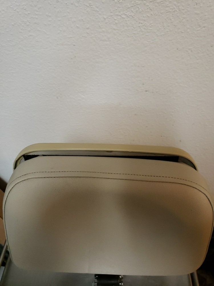 Headrest For A Midmark Chair 75L