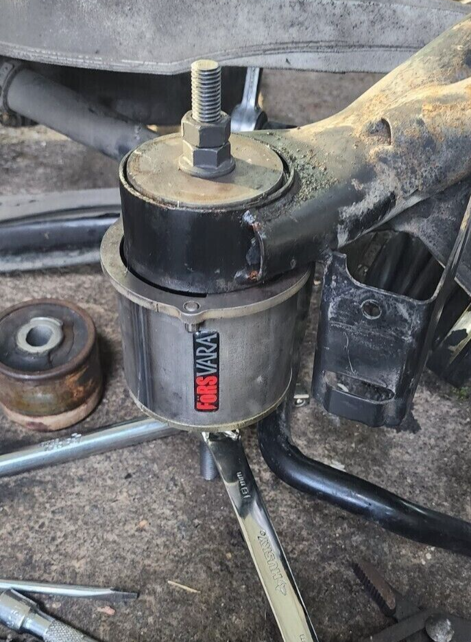 BMW E46 rear subframe & differential bushing puller removal /installation tool
