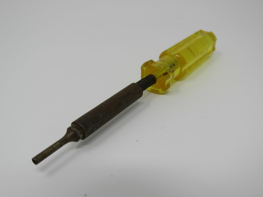 Professional Spring Loaded Screwdriver 6-in Vintage