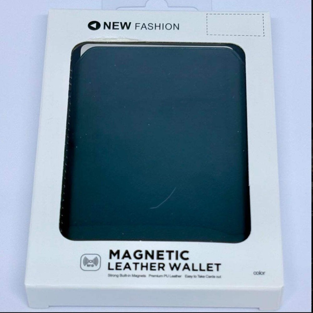 Magnetic Leather Wallet attach securely to your smartphone using MagSafe technol