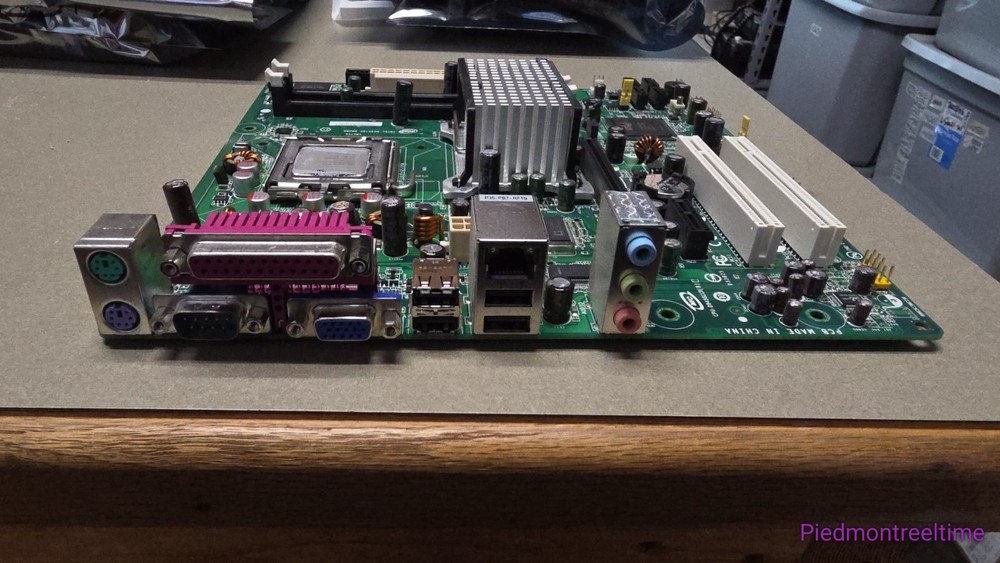 INTEL DESKTOP BOARD D945GCCR LGA775 (Socket T) with Pentium E2140 Dual Core CPU