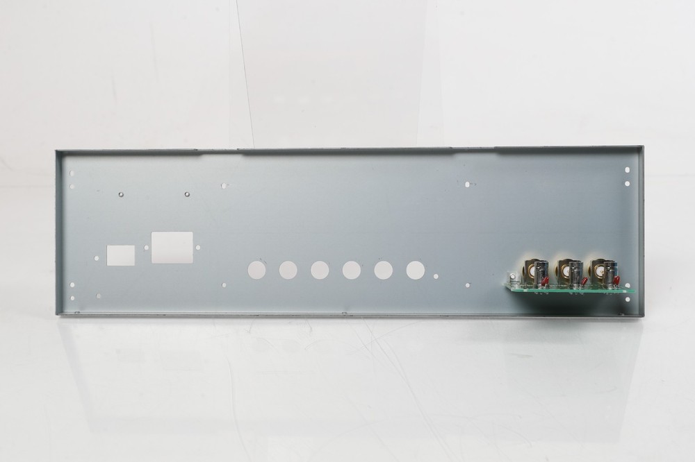 Esoteric G-0s Rubidium Master Clock Rear Panel with BNC Board E901755-00B