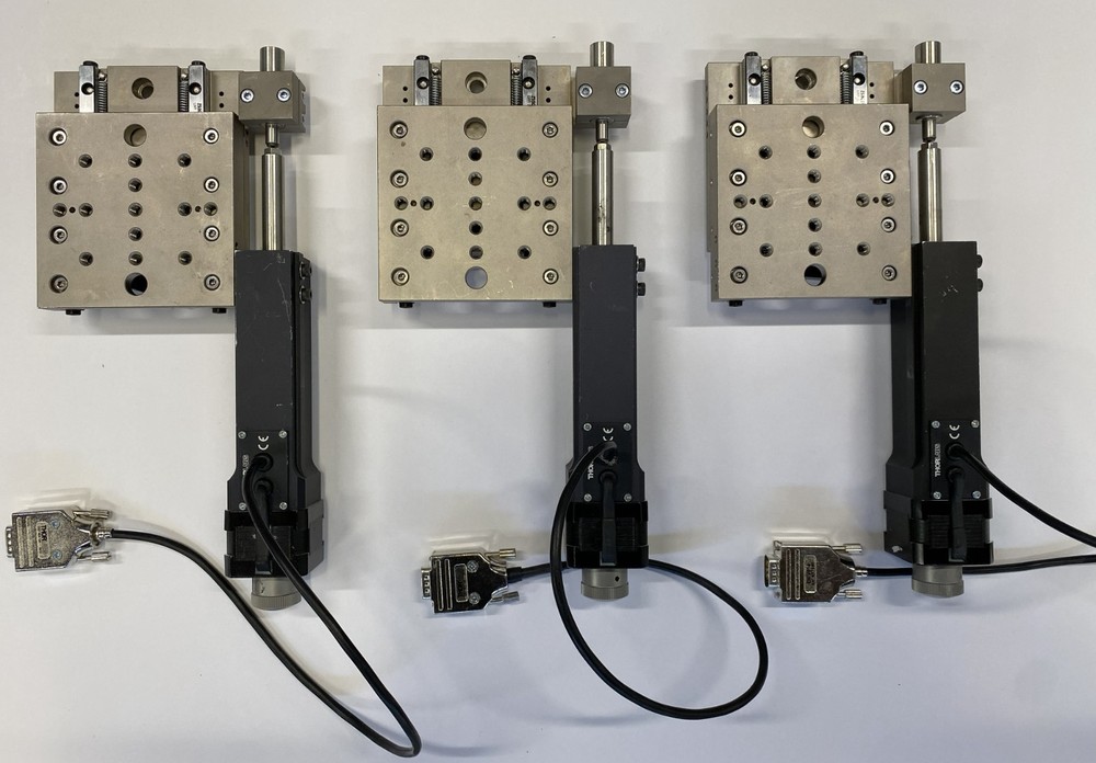Thorlabs 3-axis system: 3 LNR50/M 50mm, 3 DRV014, BSC103, GUI & Python Control