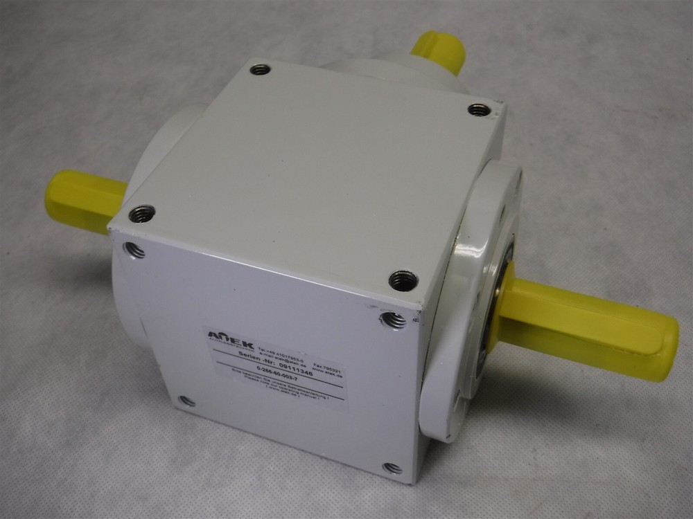 New Atek 0-266-80-003-7 Angular Gear Reducer N4