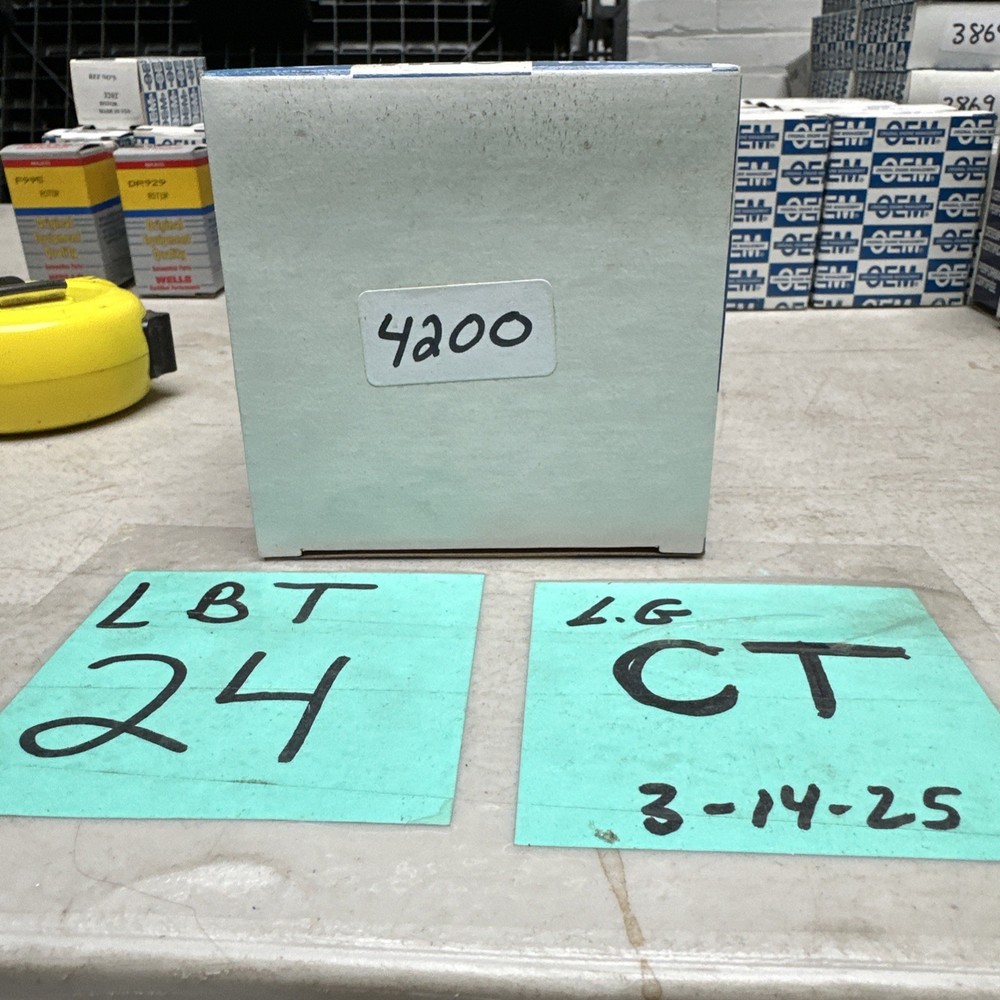 Original Engine Management Distributor Cap 4200