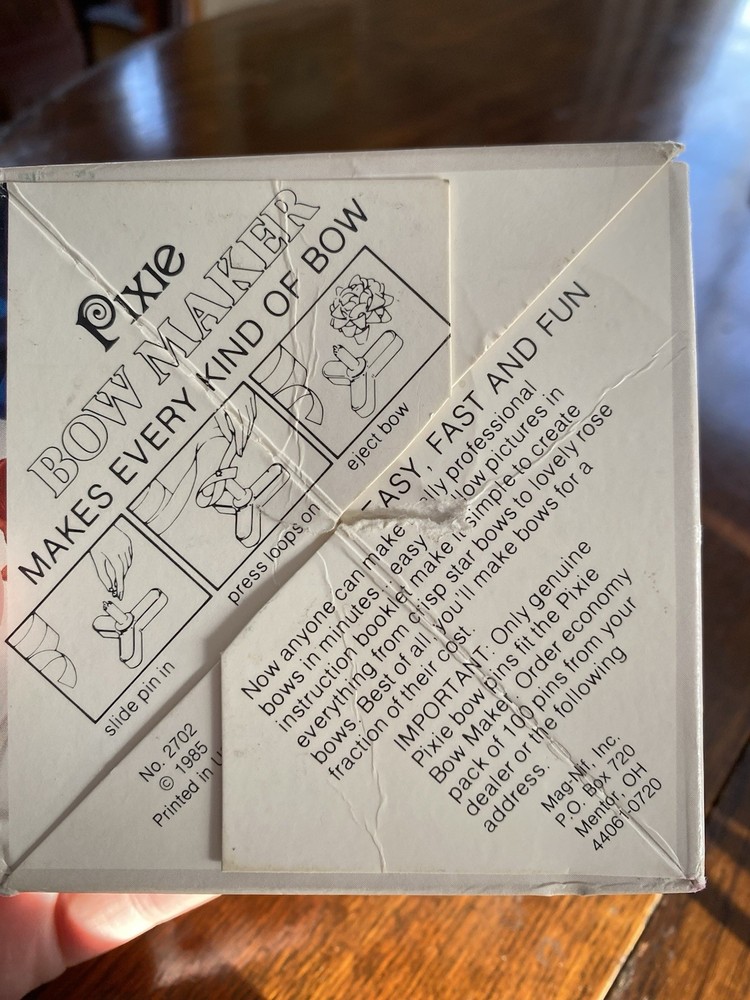 Vintage 1985 Pixie Bow Maker Kit with Bow Pins LN in worn box