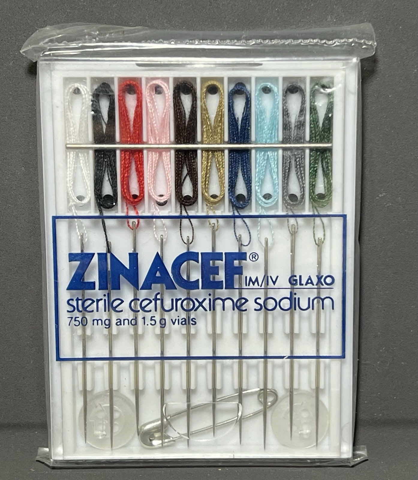 Vintage Zinacef Cefuroxime Glaxo Drug Rep Promo Mini Plastic Sewing Kit 3 x 2 in