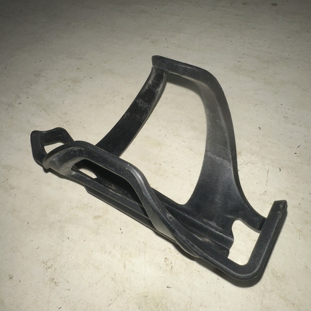 Lezyne Flow SL - L Water Bottle Cage LEFT Hand Side Loading Secure Black Small