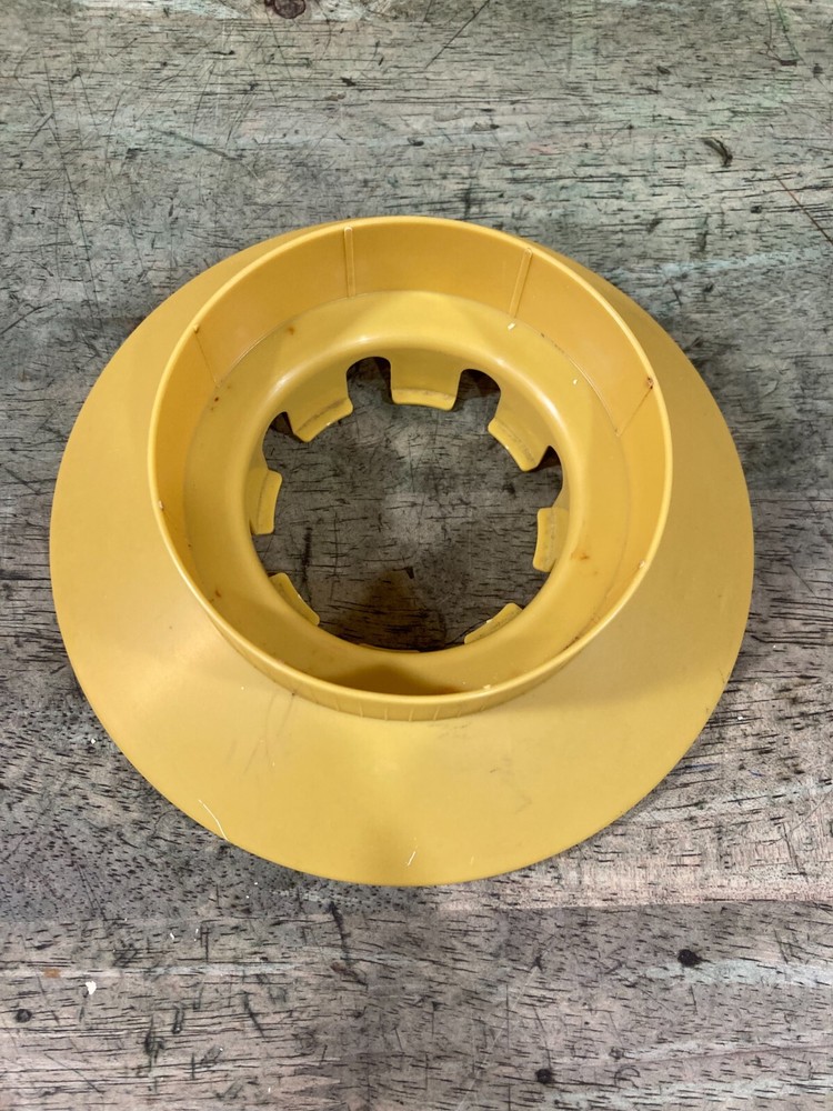 AFC Camp Master Lantern 1035 - Propane Canister Base - Lightly Used