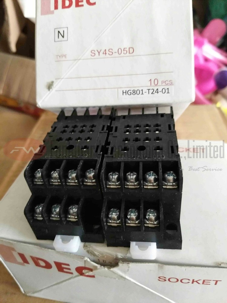 SY4S-05D Relay Socket for RU4S RY4S Intermediate Relay x 1PC NEW