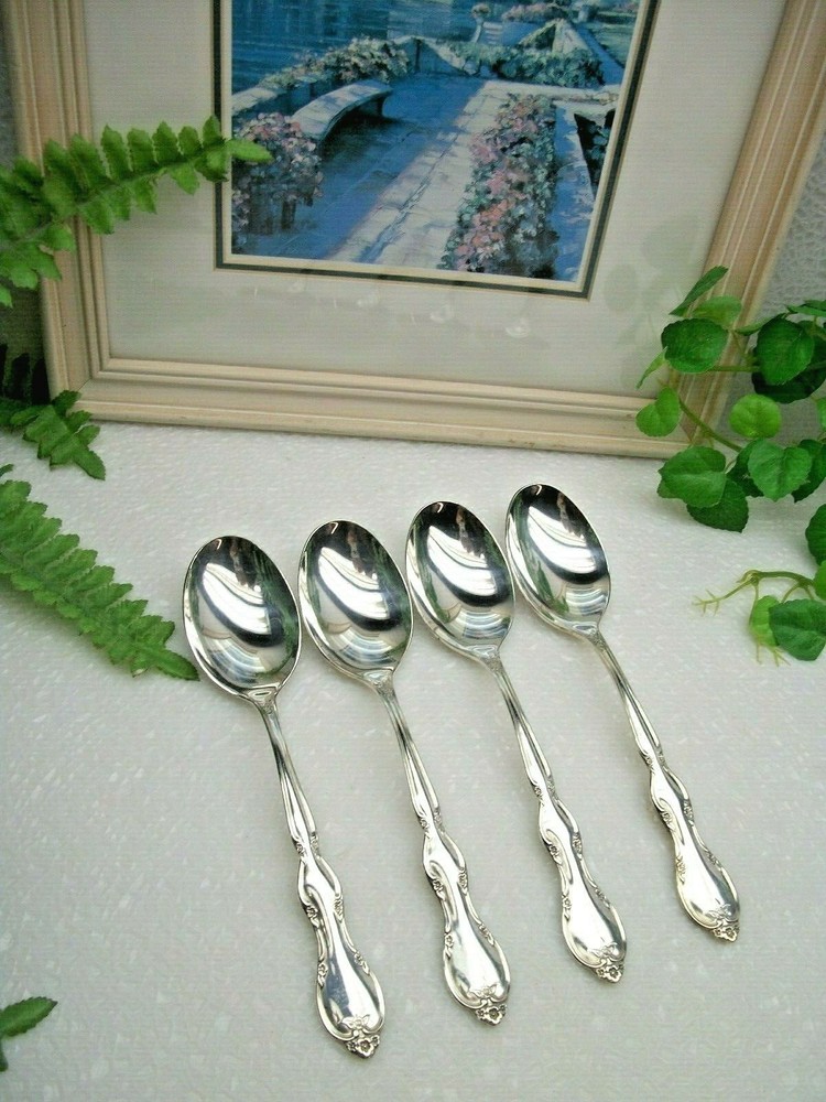 4   International  Deep Silver   JULIETTE   Silverplate Oval Place Spoons   1965