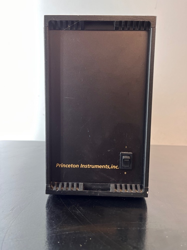 Princeton Instruments MicroMAX Microscope CCD Camera Controller ST-133