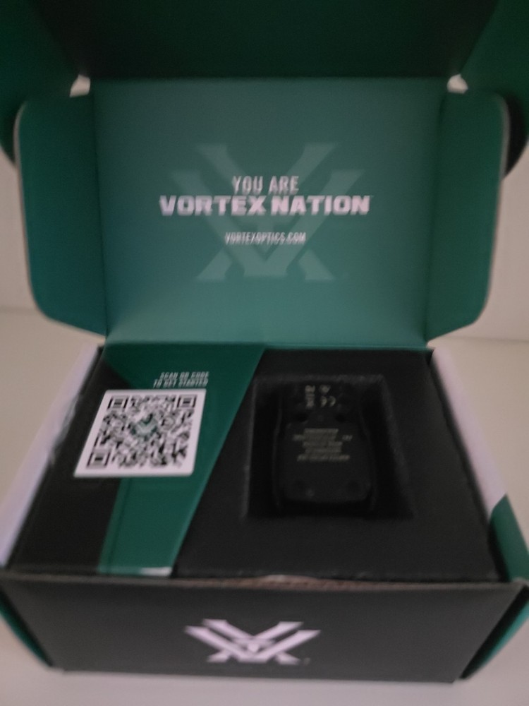 Vortex Defender-ST 3 MOA Green Dot Sight with Pick Mount