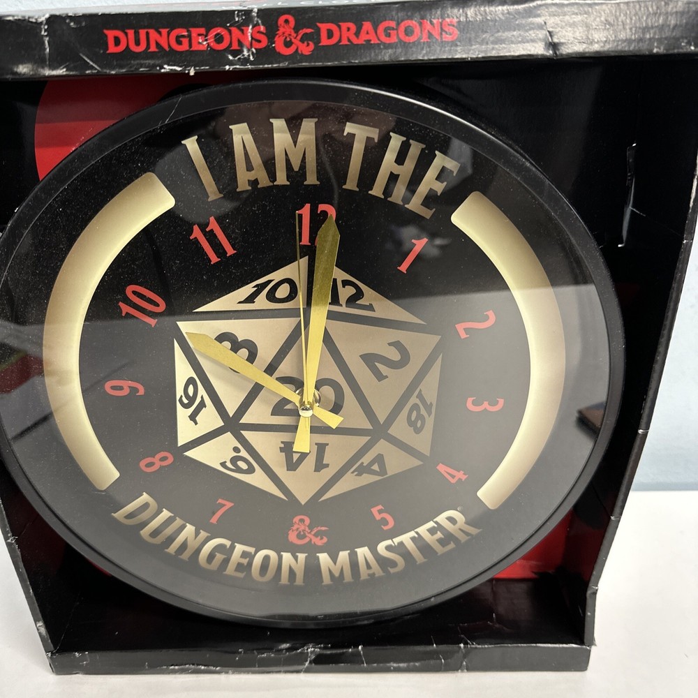 Dungeons & Dragons Dungeon Master Clock NEW Box distressed/light scratches frame
