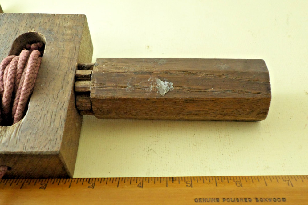 Cabinetmakers Solid Oak Framing Corner-Clamps, Handmade, Good (299X)