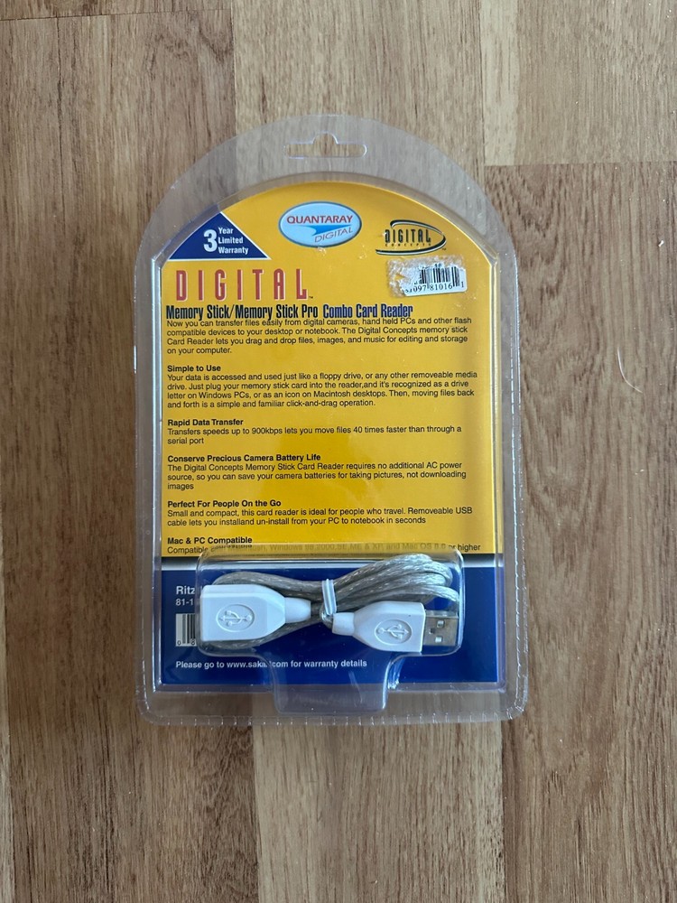 Quantaray - Digital Camera Compact Card Reader/Writer - USB 2.0 - Brand New