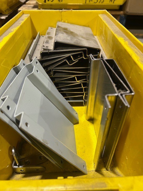 BREAKER BRACKET RAISED BRACKET 5/8