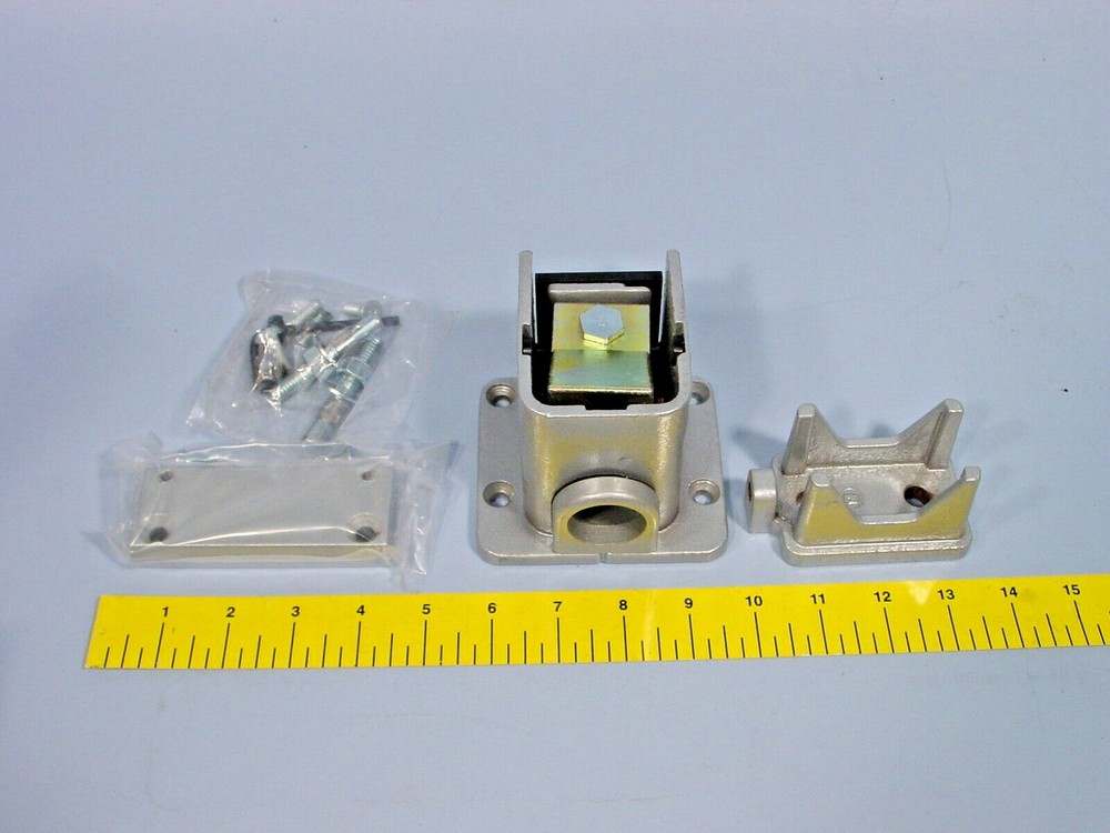 Dormakaba RMOKR822689MCS 7239979 MULLION CAP&BASE KIT Hardware Kit