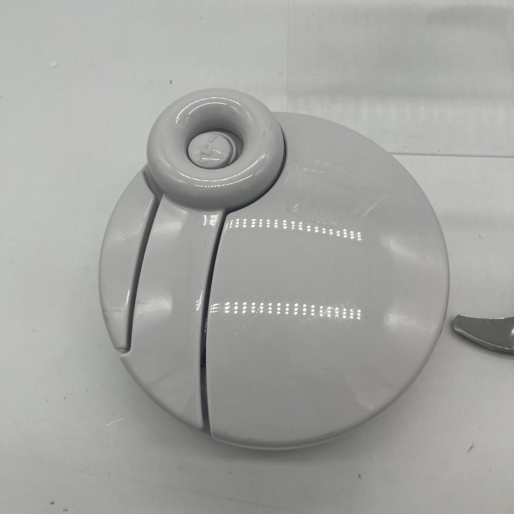Pampered Chef Manual Food Processor Chopper 3 Cup Capacity EUC