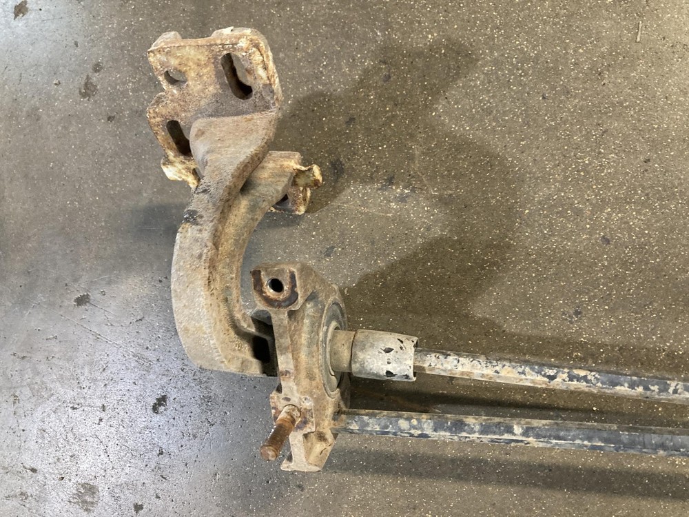 Volvo VNL Hood Hinge - Used