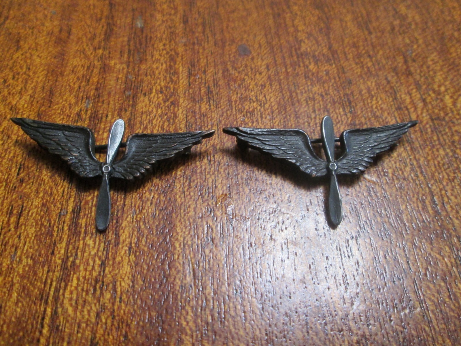 ORIGINAL World War I Silver Pilot's Wings W/ Gold US, plus matching insignia