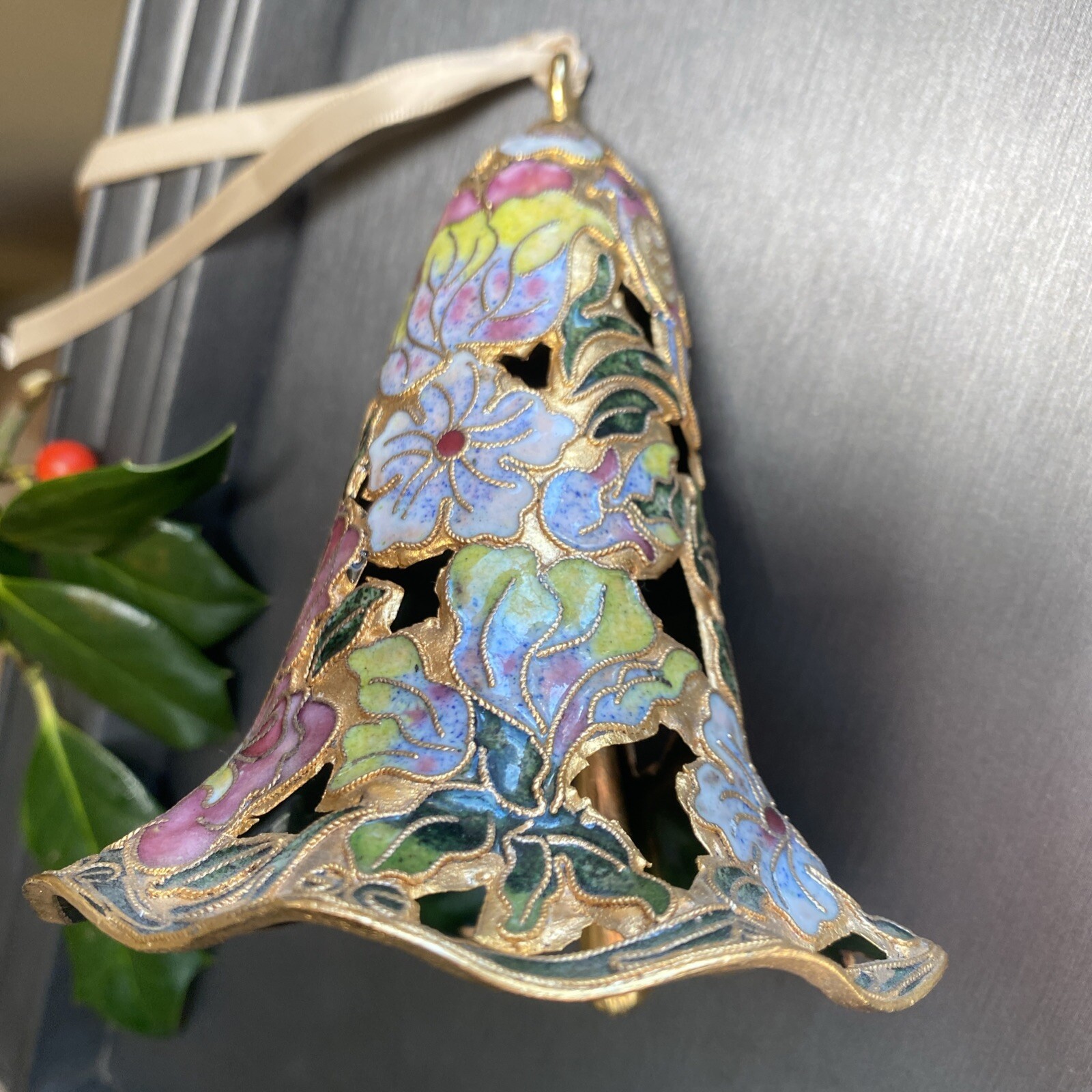 Vintage Bell Cloisonne Enamel Estate Pre-Owned Hand Crafted Bird Flower Pierced