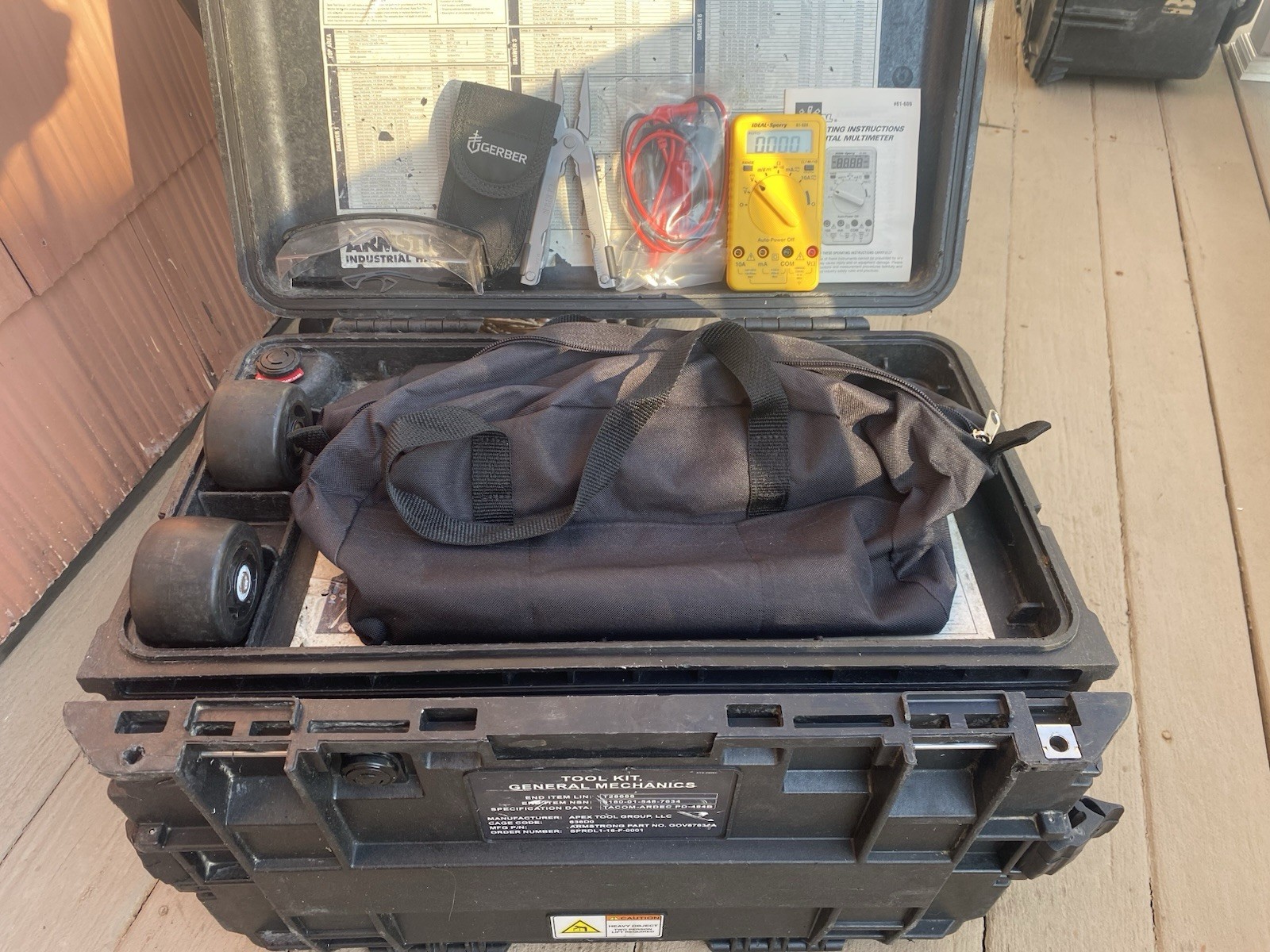 COMPLETE ARMSTRONG US ARMY GENERAL MECHANICSTOOL KIT 7 DRAWERS PELICAN 450 CASE