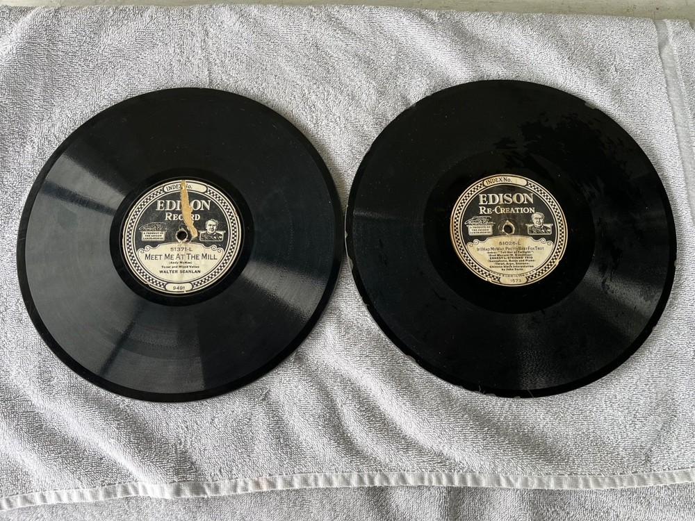 Edison Diamond Disc Phonograph Records Pair