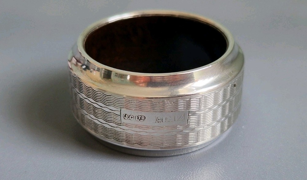 Vintage Sterling Silver Napkin Serviette RING with plastic bakelite insert