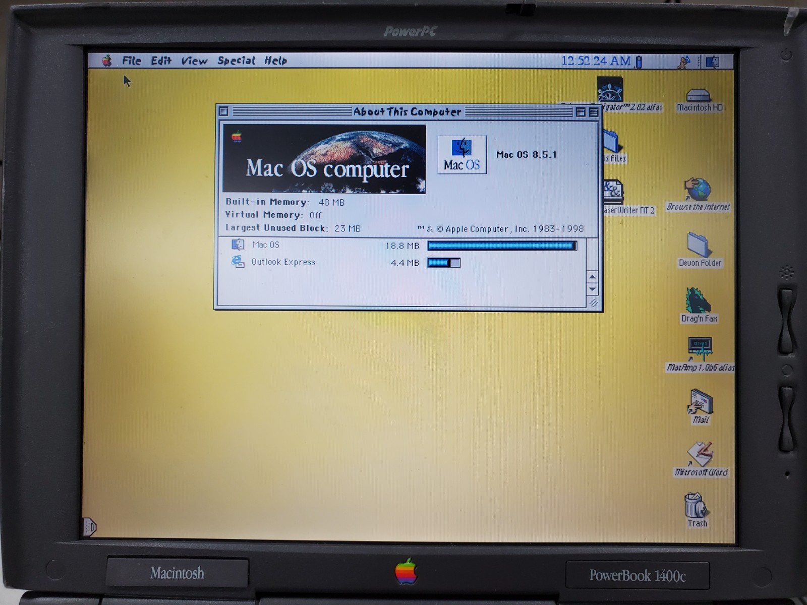 Vintage Apple Macintosh PowerBook 1400c *Displays/READ* | LP336