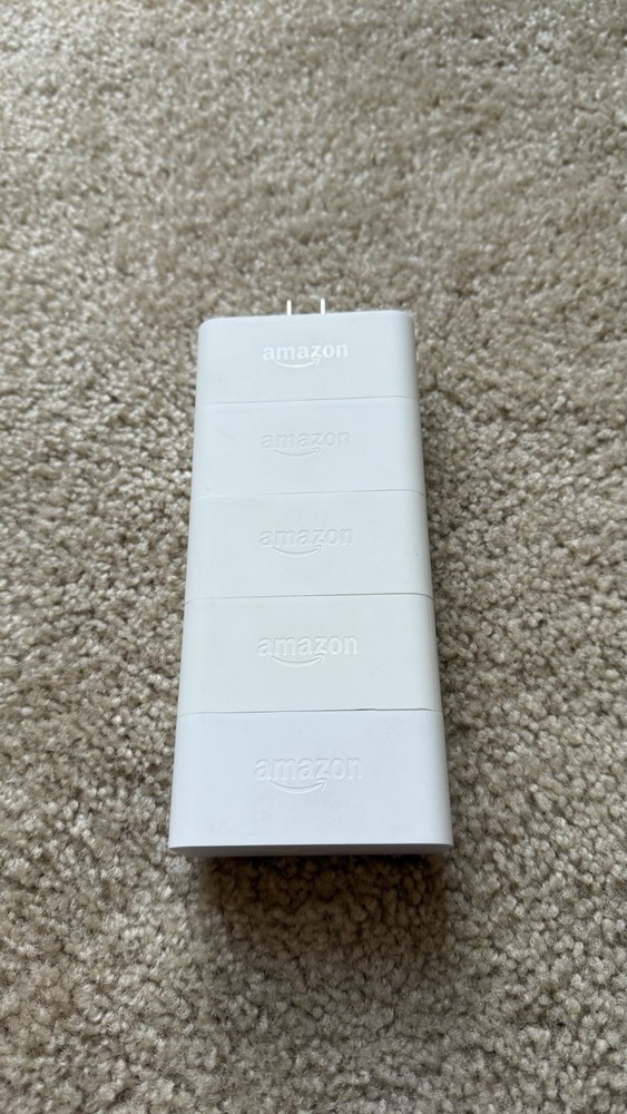 Amazon Smart Plug - White Model HB34BX