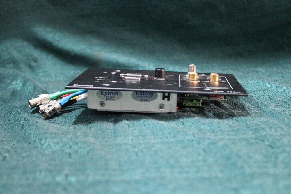 Extron 464xi DIP Switches Architectural Interface with AV Connectivity