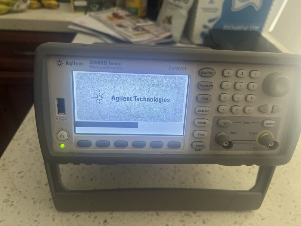 AGILENT KEYSIGHT 33500B TRUEFORM WAVEFORM GENERATOR