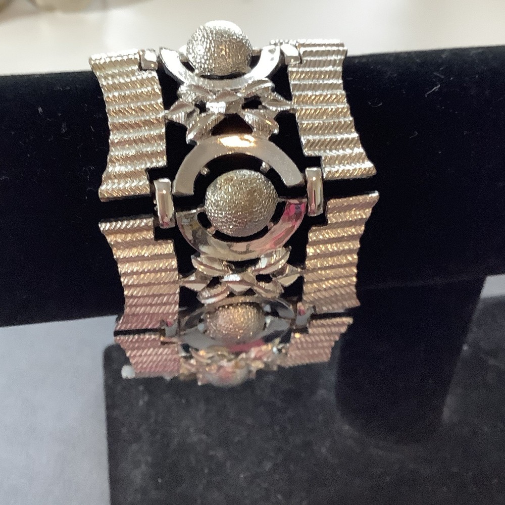Vintage Silvertone Link Bracelet From 1950’s
