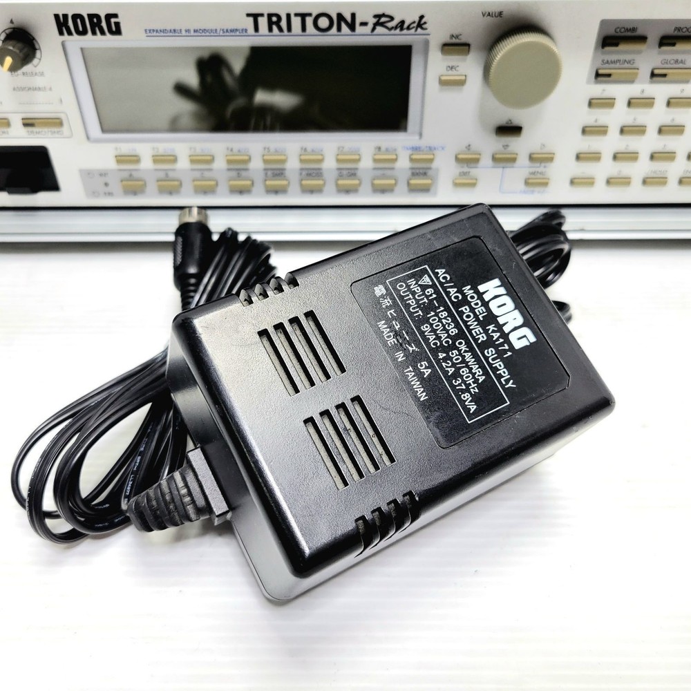 KORG TRITON Rack Synthesizer Fully functional unit Safe delively