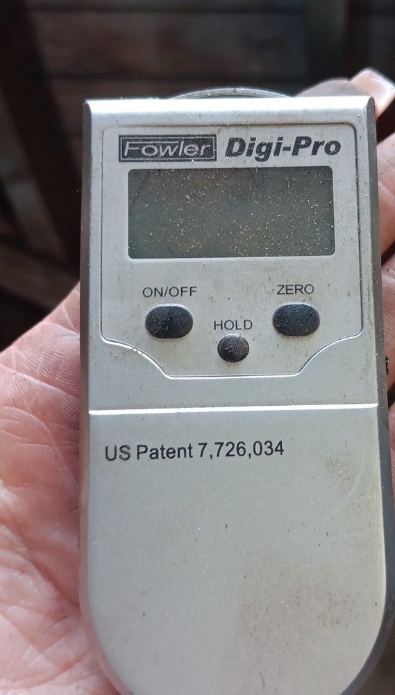 Fowler Digi-Pro Digital Protractor Angle Measurement Tool US Patent 7,726,034