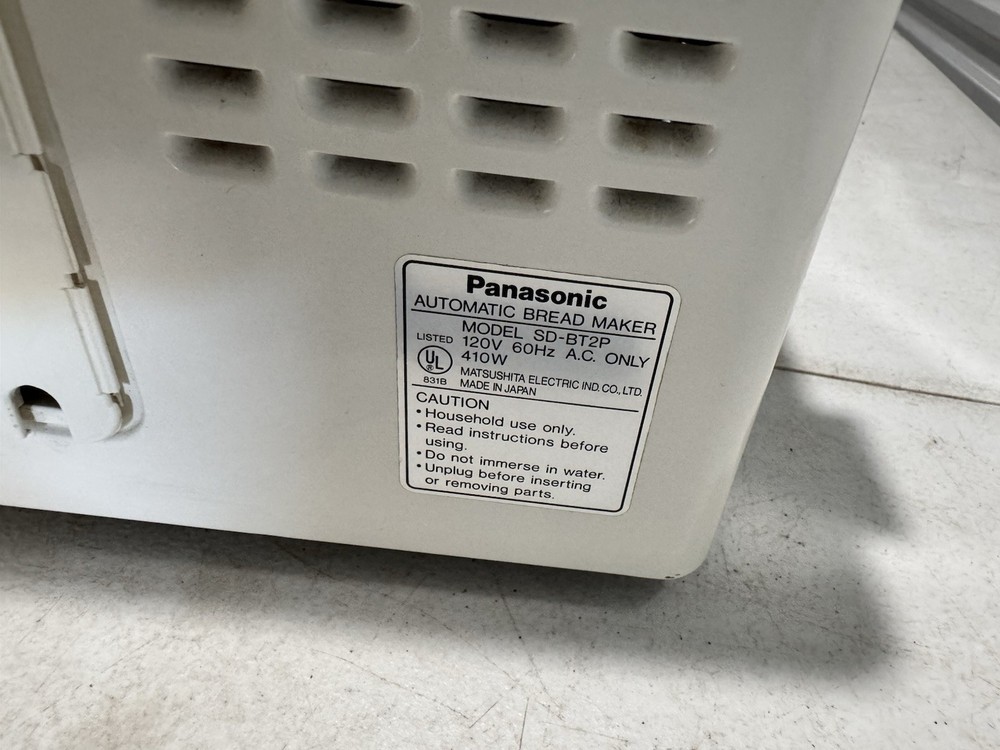 Panasonic SD-BT2P White Bread Bakery Automatic 1 Pound Bread Maker Machine japan