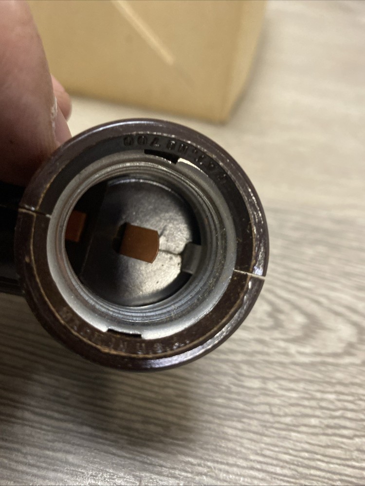 Antique Eagle Electric Twinlight Plugs Bakelite No 700 Full Case