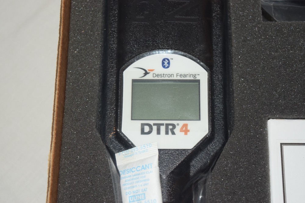 Destron Fearing Bluetooth Enabled Micro Chip Reader DTR4 Livestock Cattle - NEW
