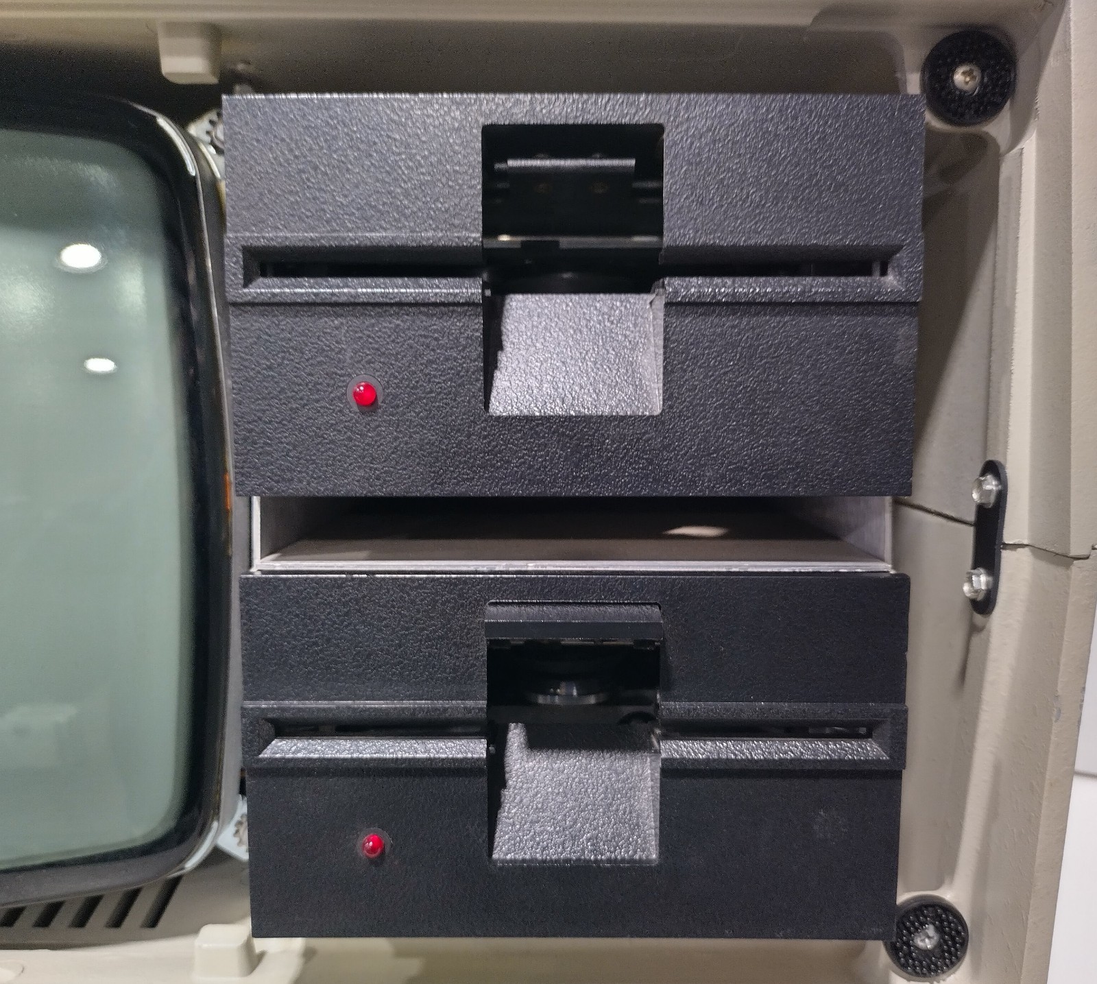 Eagle II E Vintage Computer Model Eagle III 2x 5.25" Floppy Drives Power Tested