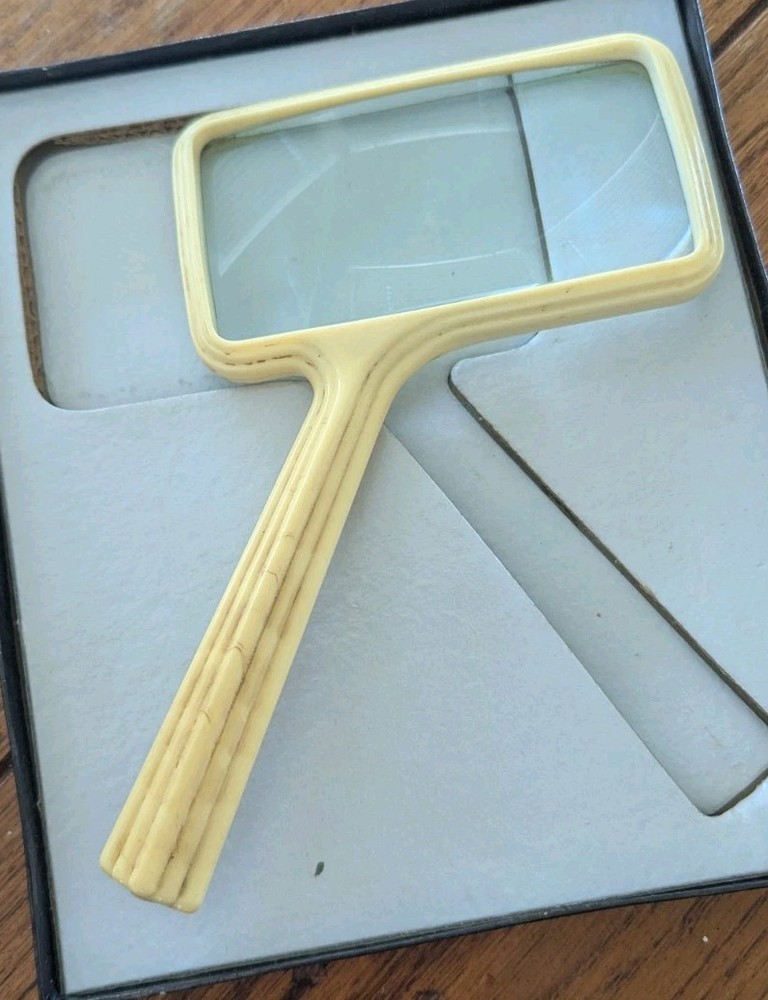 Vintage Bakelite SPI Rectangular Reader With Box Cream 2" x 4" Y