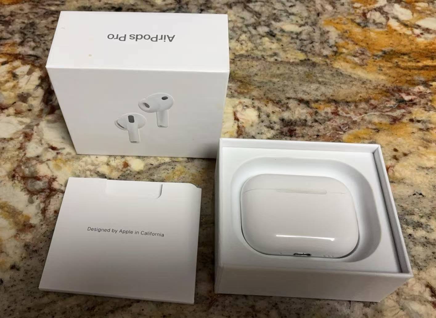Apple AirPods Pro 3 Active Noise Cancelling Earbuds w/UCB-C Magsafe Unused Open