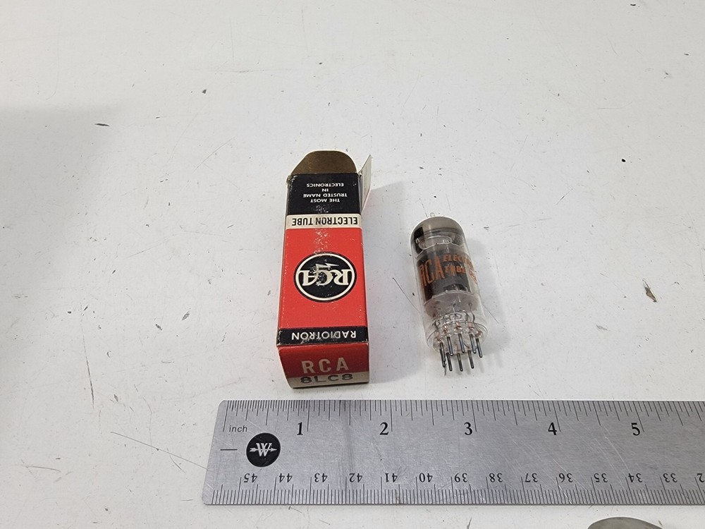VINTAGE VACUUM ELECTRON TUBE RCA 8CL8