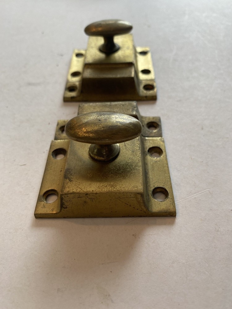 YALE Cupboard/ Cabinet Door Latches- Solid Brass w/ Keepers