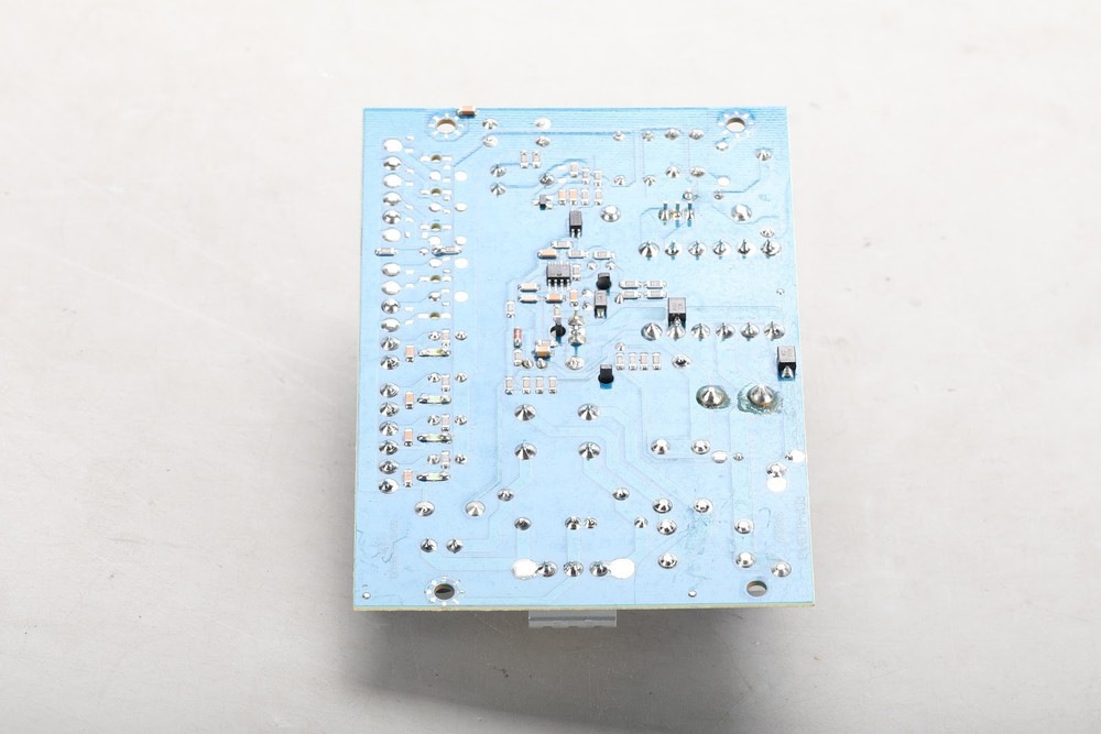 Altronix Sav4D Power Supply - Missing Power Input Connector