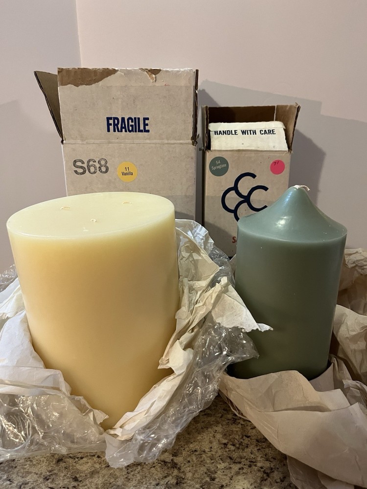 VTG Retired PARTYLITE Colonial Candle Cape Cod 3-Wick Vanilla/Springtime Pillar