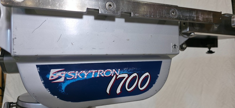 Skytron 1700 Surgical Table- Great condition! Fully functional