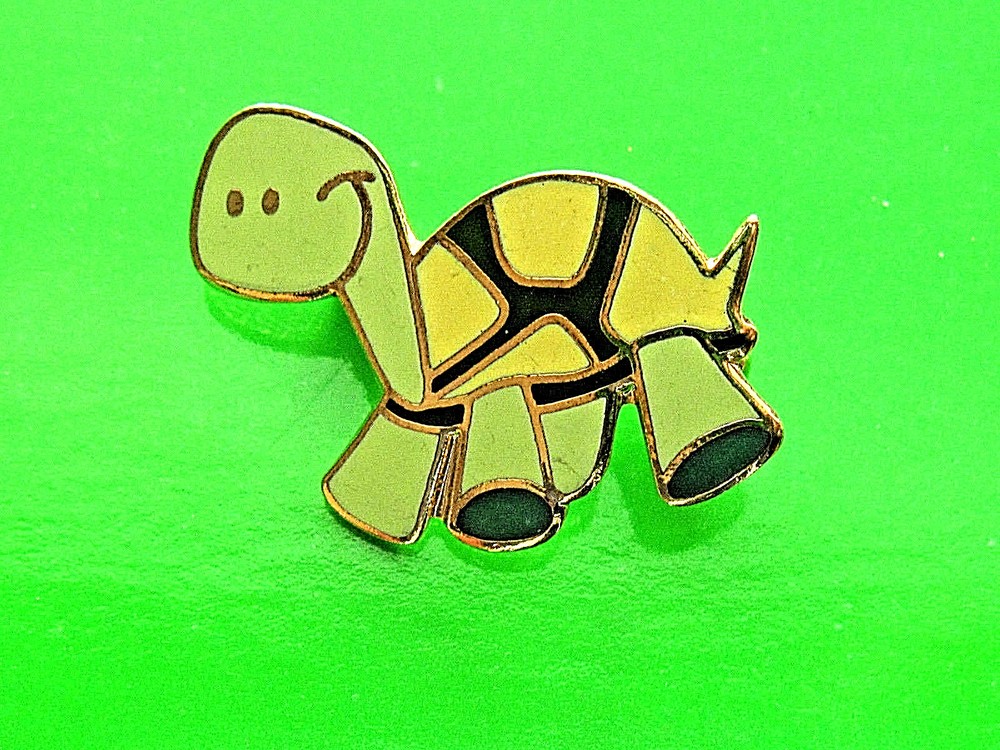 Smiling Comical TURTLE - pin , brooch GIFT BOXED