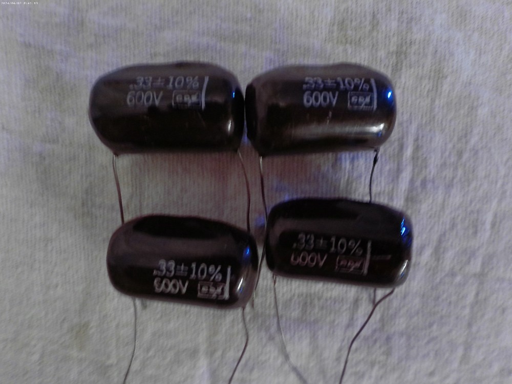 LOT OF 4 CAPACITORS 0.33UF 600VDC NOS
