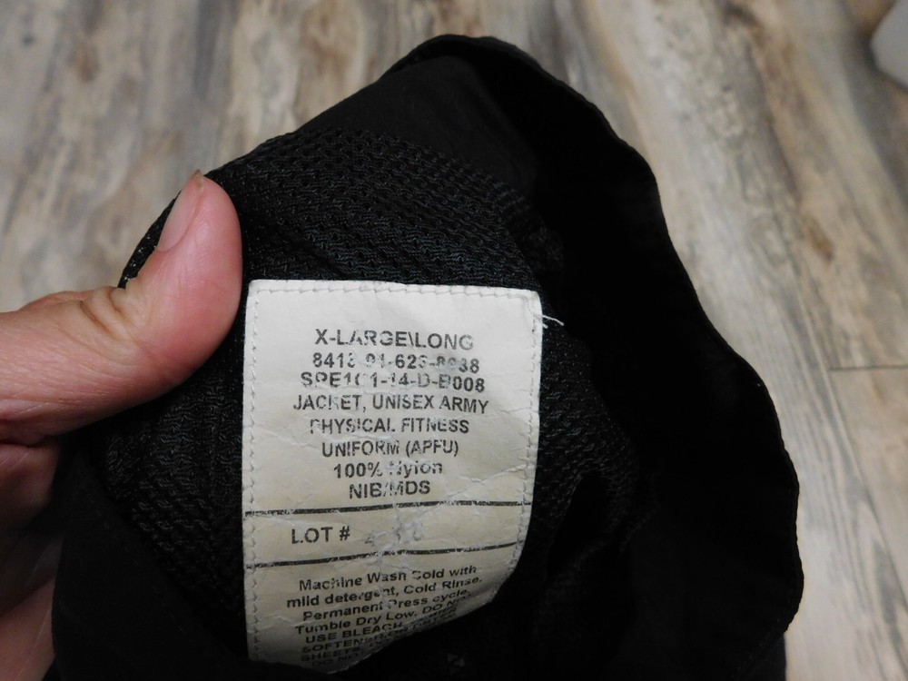 US ARMY APFU JACKET SIZE X LARGE - LONG